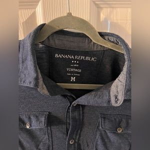 Banana republic blue shirt sleeve collar shirt